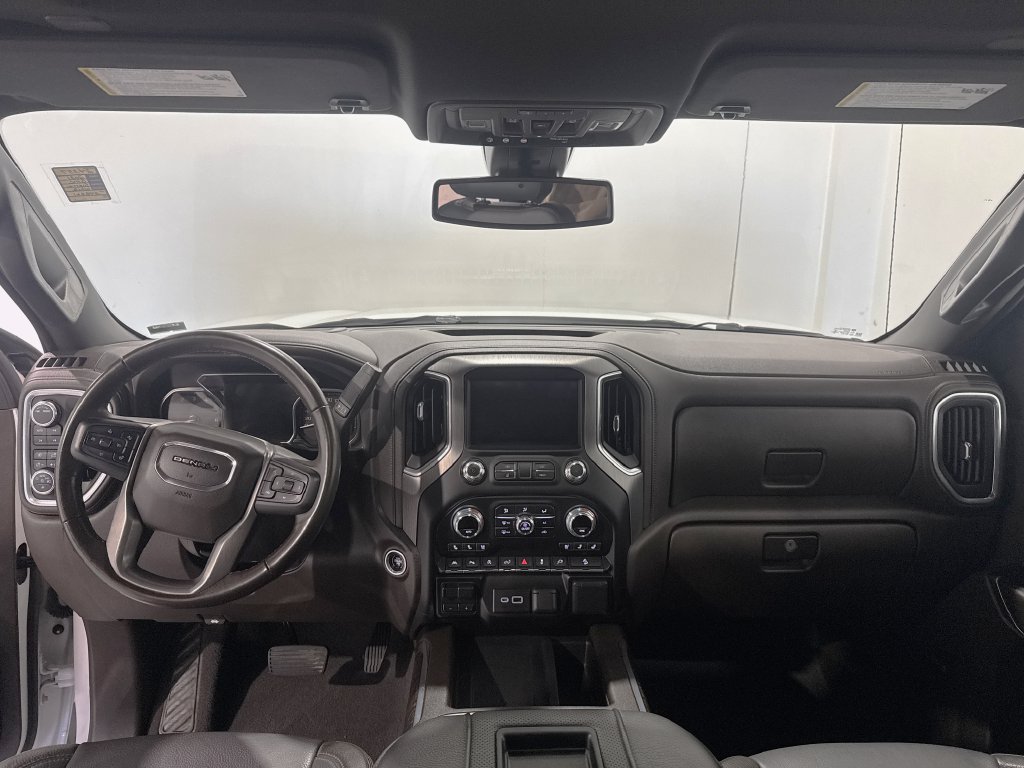 Used 2021 GMC Sierra 1500 Denali w/ Driver Alert Package II AWD/4WD image 2