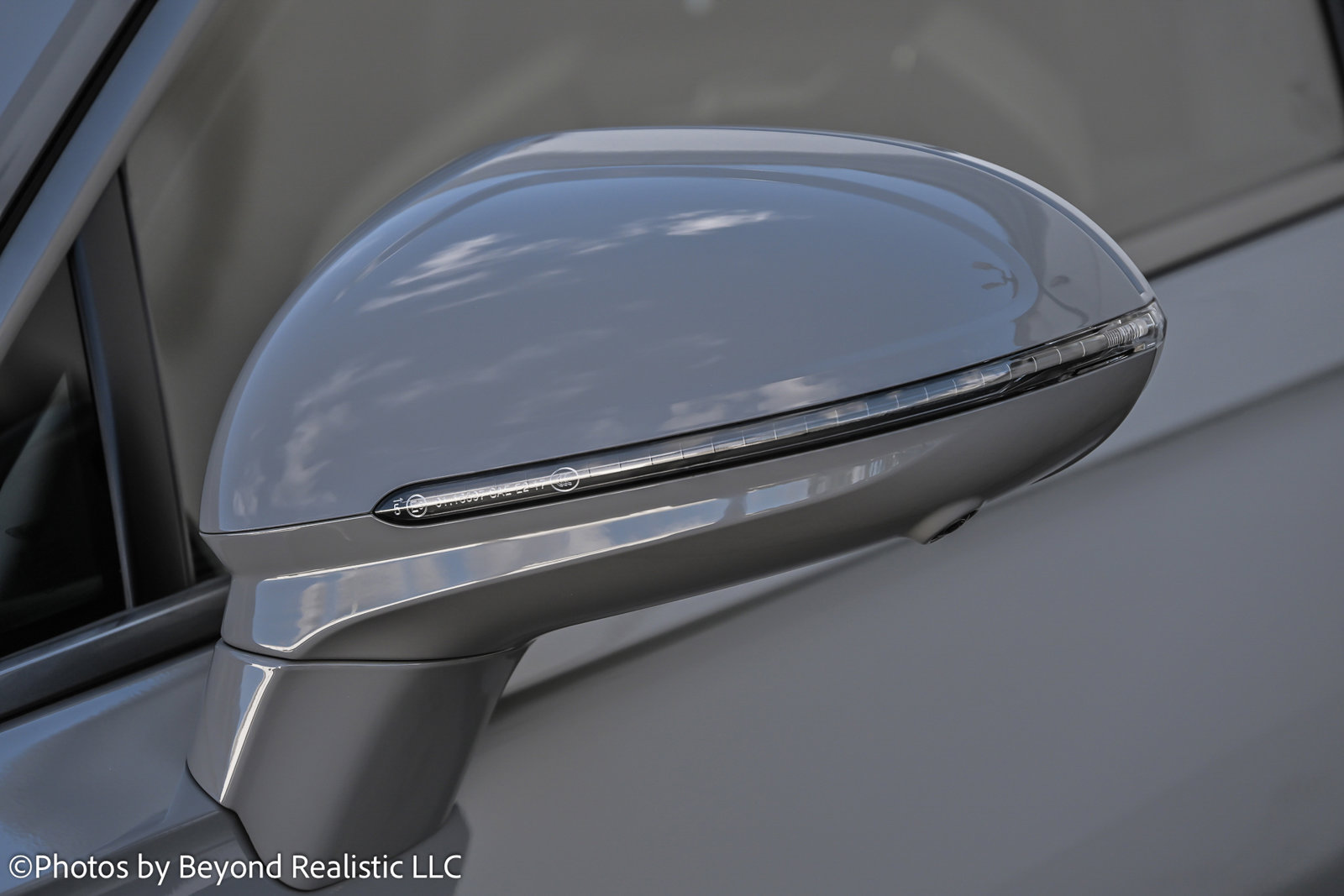 New 2025 Bentley Flying Spur Plug-In Hybrid image 13