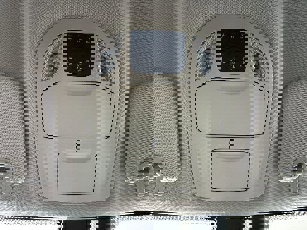 Used 2017 Chrysler Pacifica Touring-L image 31