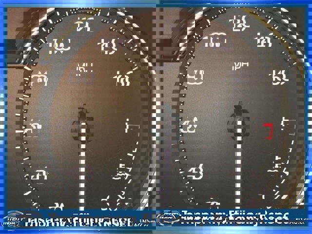 Used 2023 Cadillac XT4 Luxury w/ Cold Weather Package image 26