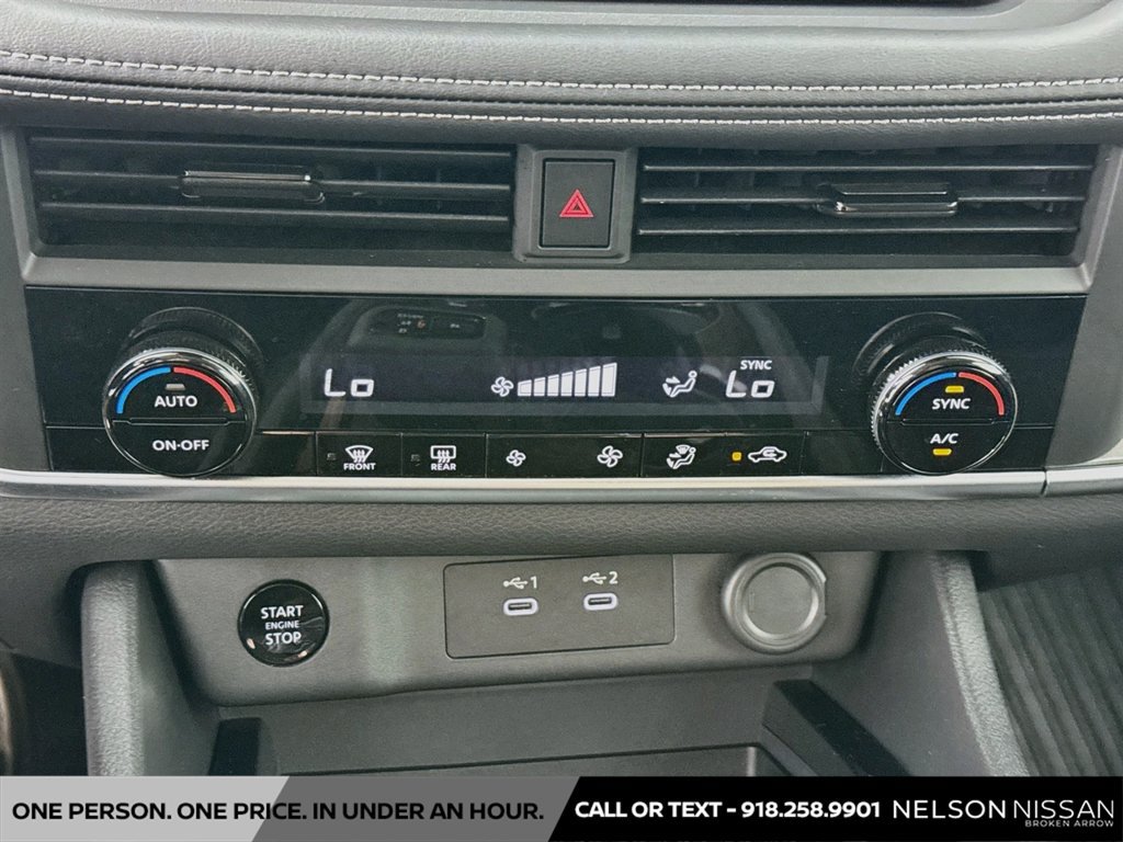Certified 2026 Nissan Rogue SV FWD image 15