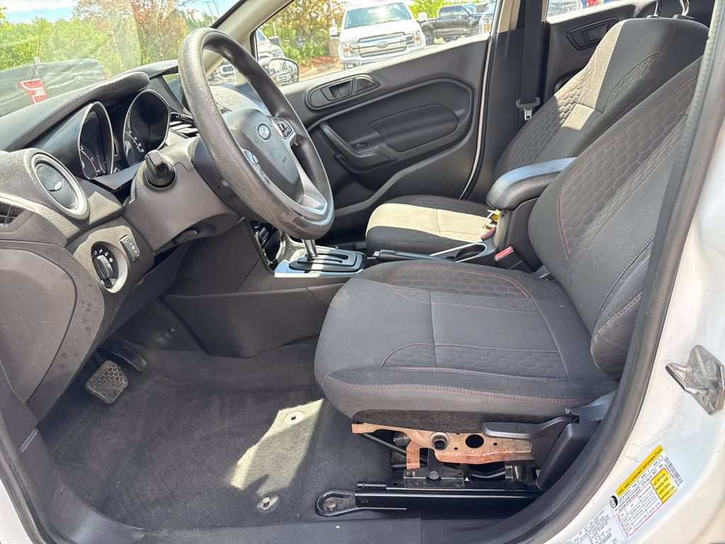 Used 2017 Ford Fiesta SE w/ Equipment Group 201A FWD image 14
