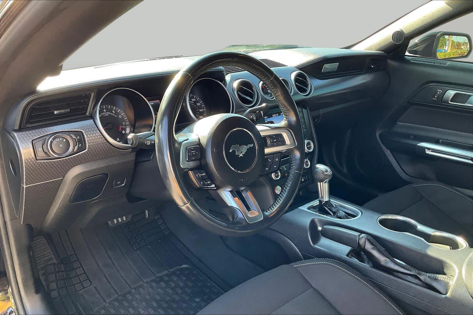 Used 2022 Ford Mustang GT w/ GT Performance Package RWD image 17