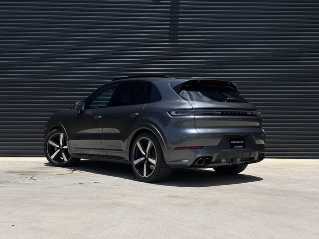 Certified 2026 Porsche Cayenne GTS AWD/4WD image 3
