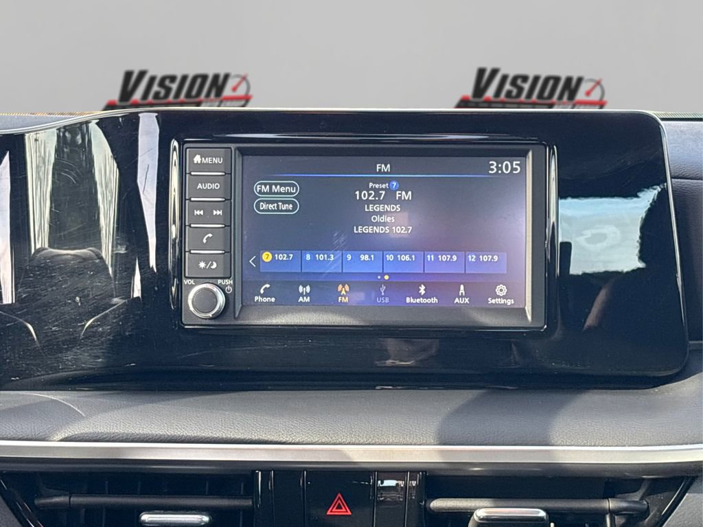 Used 2025 Nissan Kicks S image 19