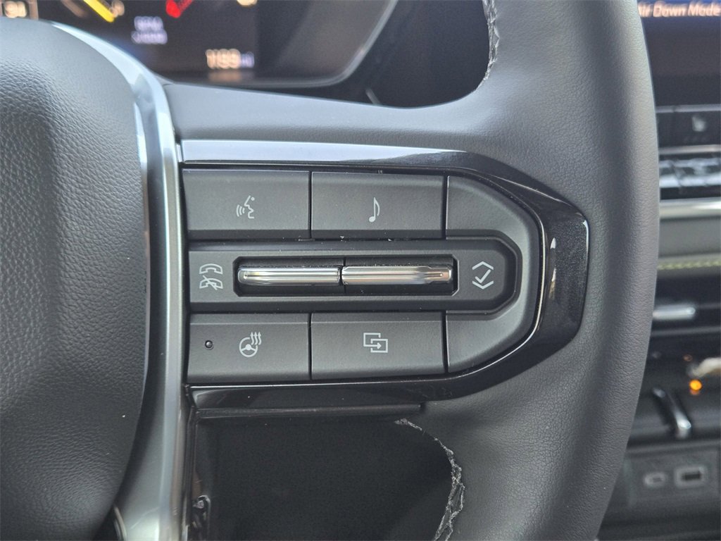 Used 2026 Chevrolet Colorado ZR2 w/ Technology Package image 28