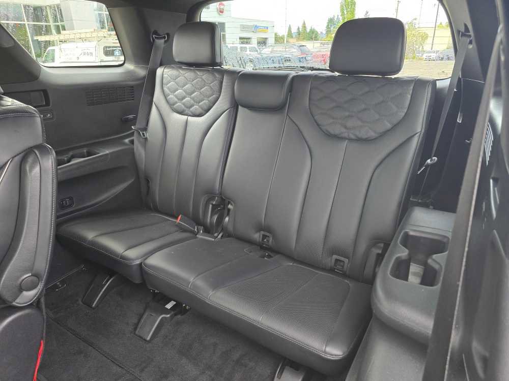 Used 2020 Hyundai Palisade Limited image 17