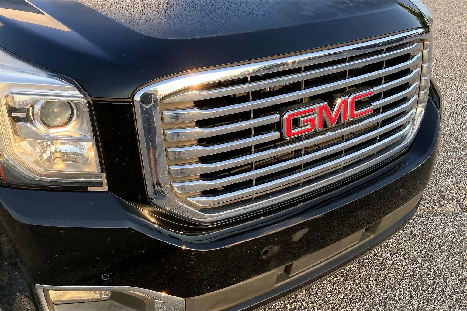 Used 2017 GMC Yukon SLE w/ SLE Value Package RWD image 29