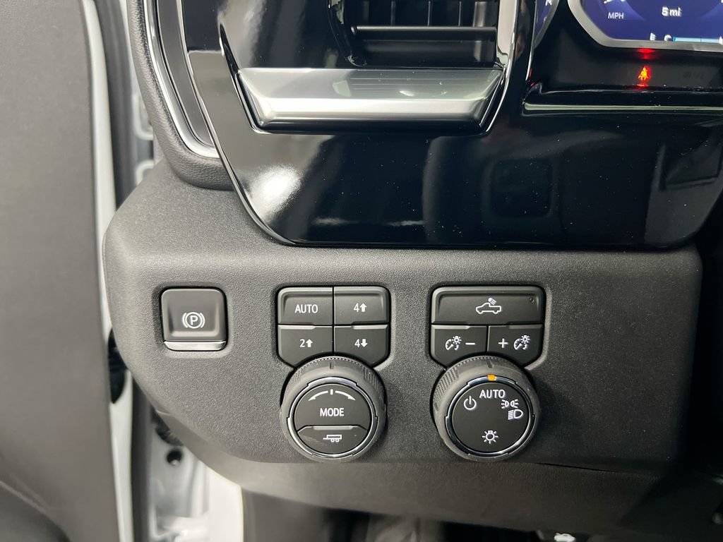 New 2026 Chevrolet Silverado 1500 LT w/ All Star Edition Plus AWD/4WD image 19