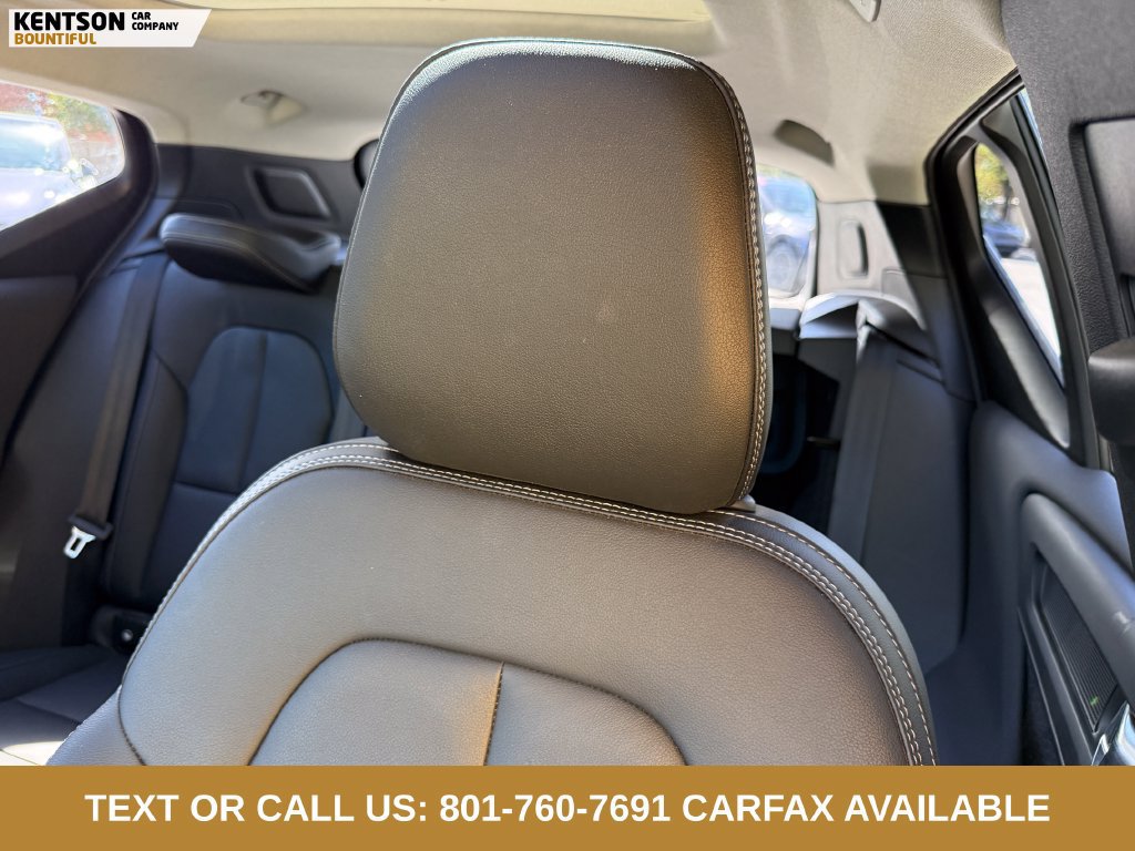 Used 2026 Volvo XC40 B5 Plus AWD/4WD image 27