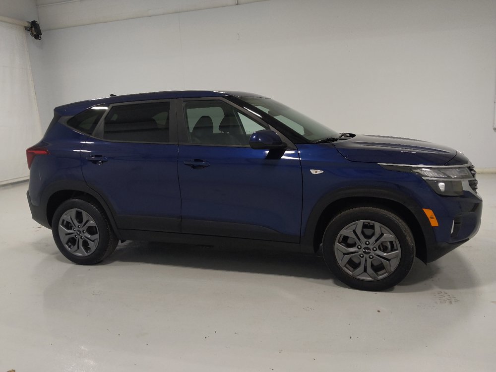Used 2025 Kia Seltos LX AWD/4WD image 11