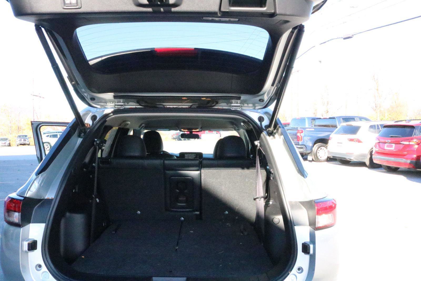 Used 2024 Mitsubishi Outlander SE image 15