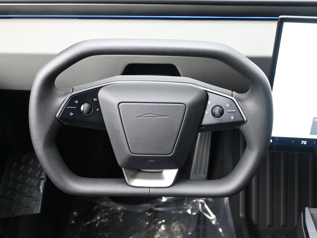 Used 2025 Tesla Cybertruck AWD Crew Cab image 18