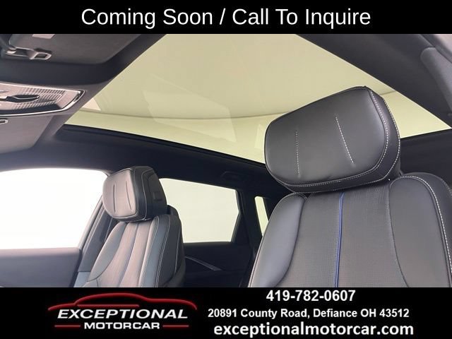 Used 2024 Cadillac Lyriq Luxury AWD/4WD image 35