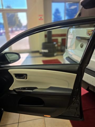 Used 2015 Toyota Avalon Limited w/ Technology Package FWD image 11
