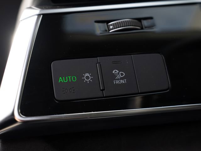 Used 2023 Audi Q8 Premium Plus w/ Premium Plus Package image 29