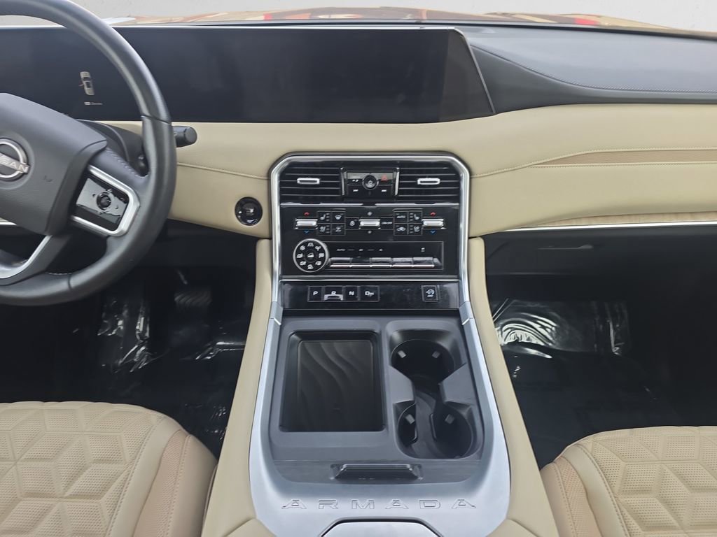 Used 2025 Nissan Armada Platinum image 13