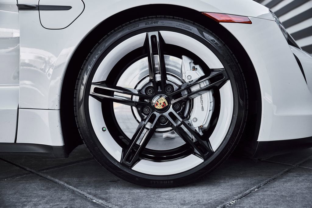 Used 2023 Porsche Taycan 4S AWD/4WD image 21