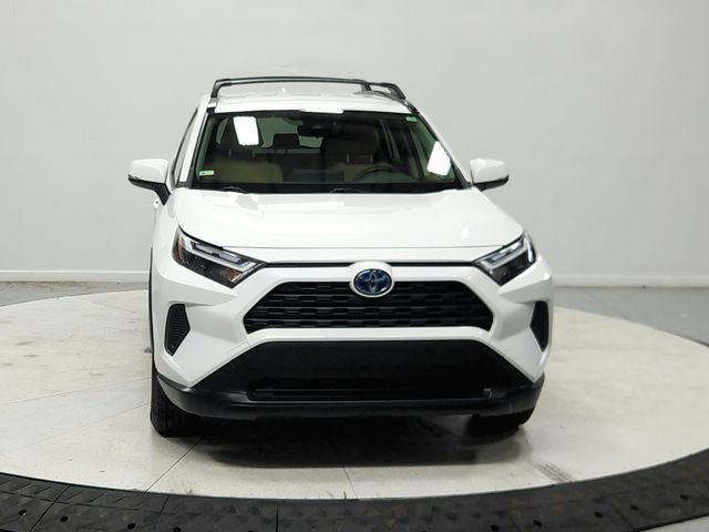 Used 2023 Toyota RAV4 LE AWD/4WD image 3