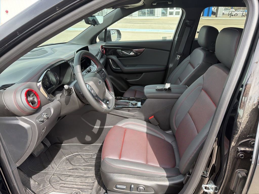 New 2025 Chevrolet Blazer RS w/ Driver Confidence II Package FWD image 12