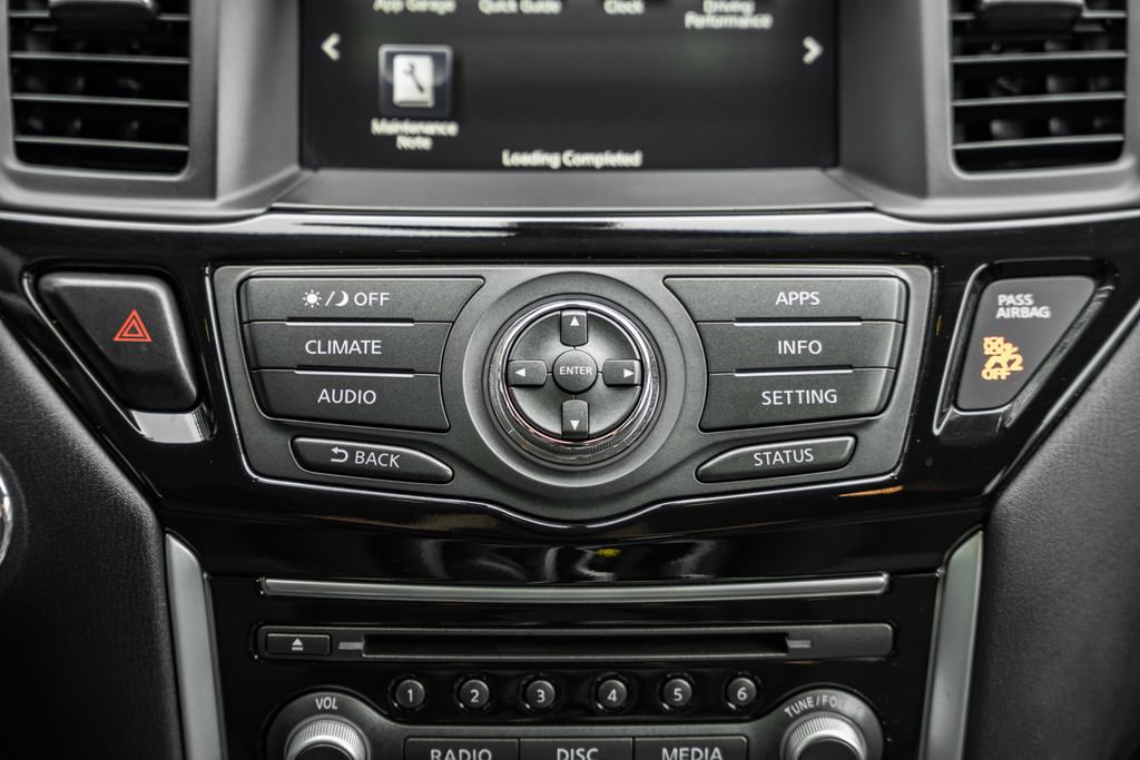 Used 2020 Nissan Pathfinder SV image 19