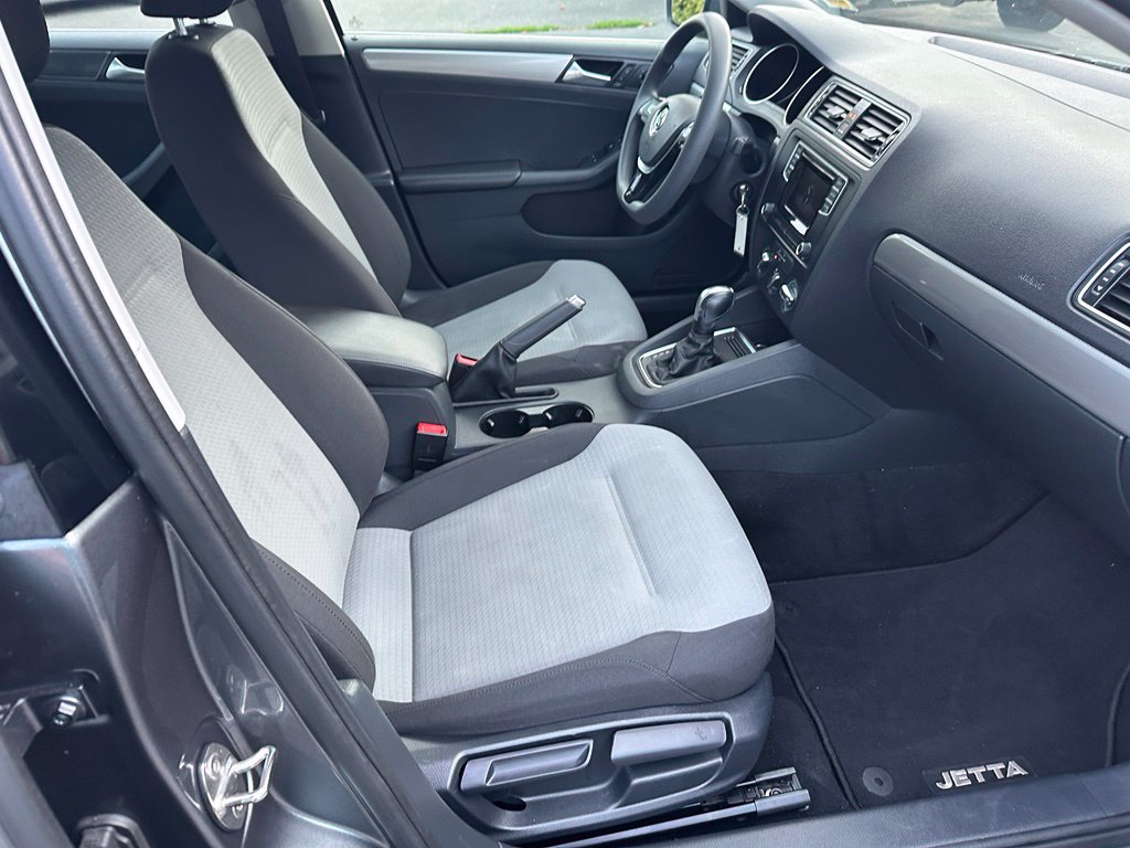 Used 2017 Volkswagen Jetta S FWD image 12