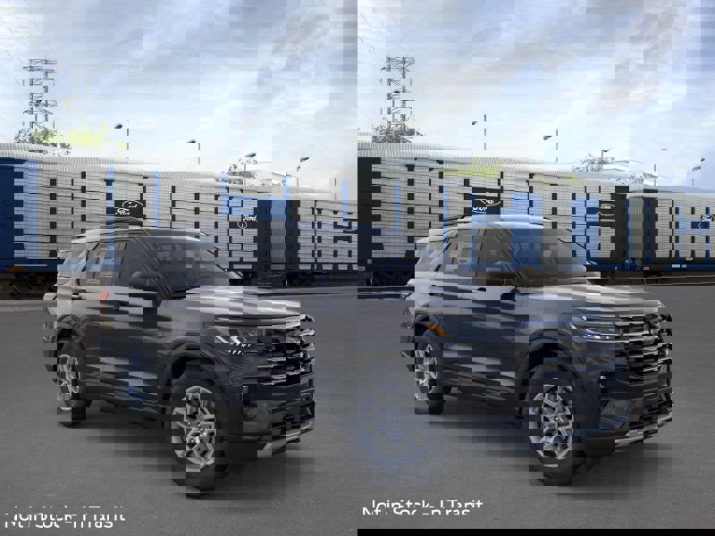 New 2026 Ford Explorer Active image 7