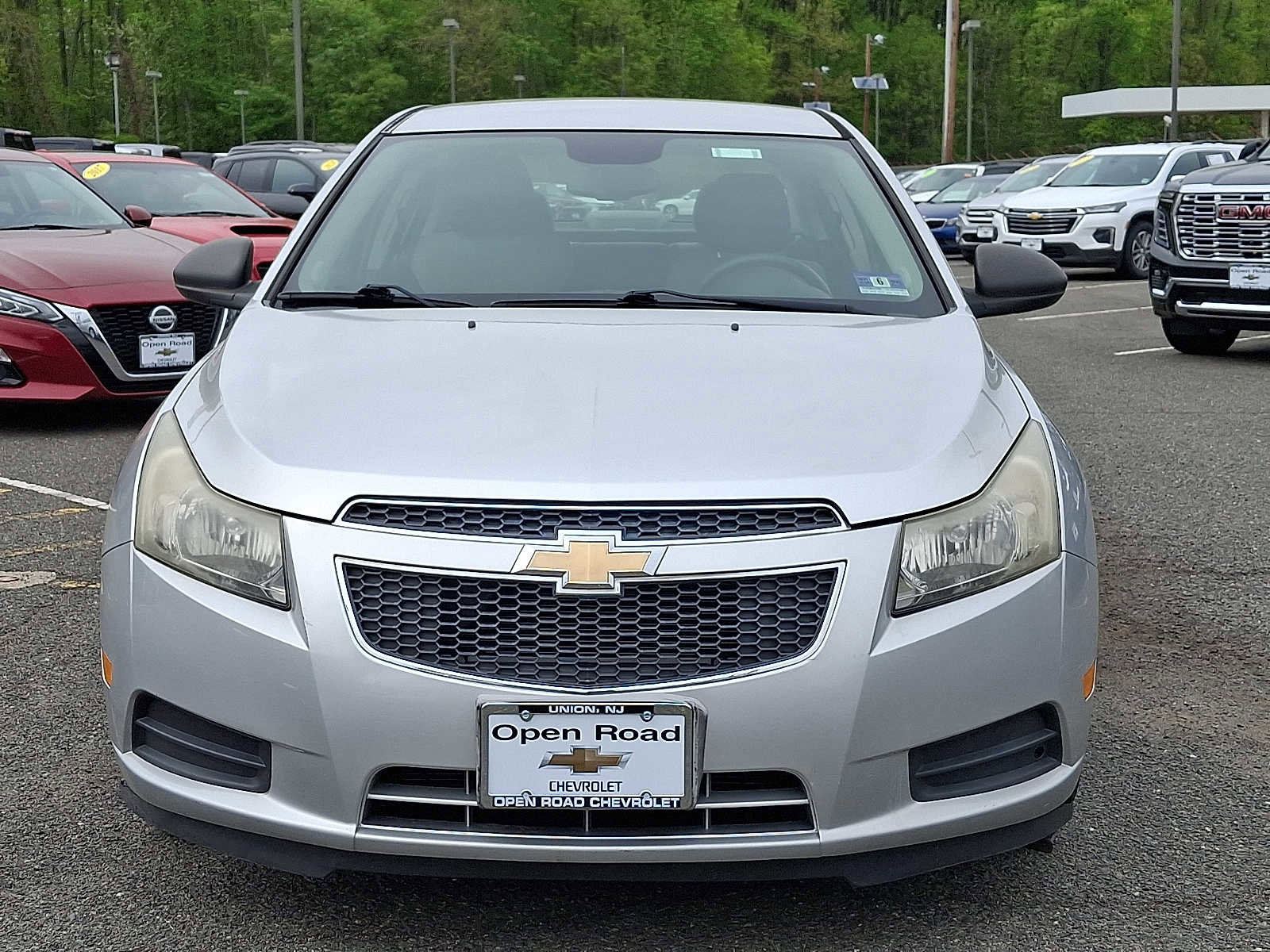 Used 2013 Chevrolet Cruze LS FWD image 2