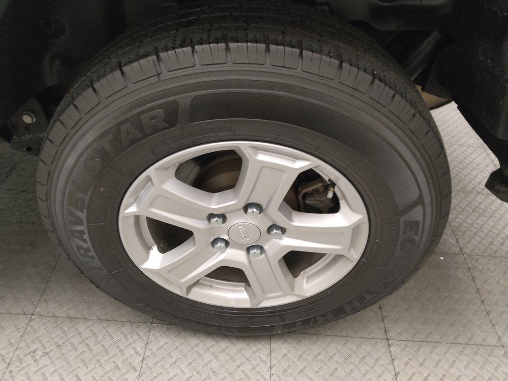 Used 2020 Jeep Wrangler Sport AWD/4WD image 31