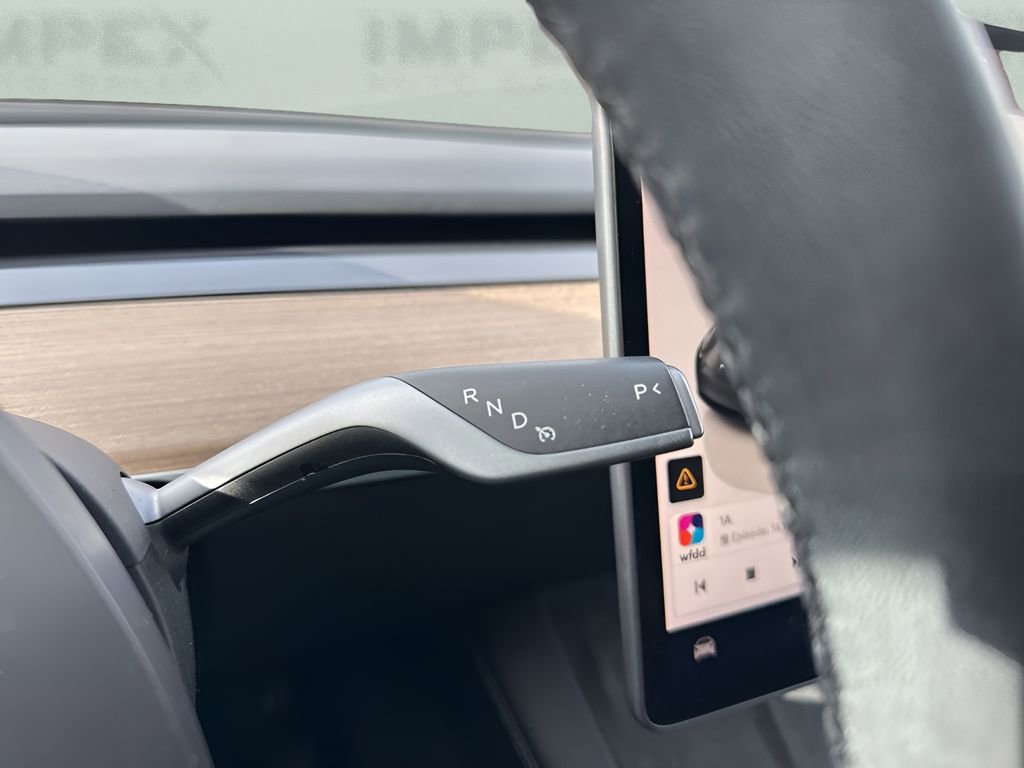 Used 2023 Tesla Model Y Long Range image 17