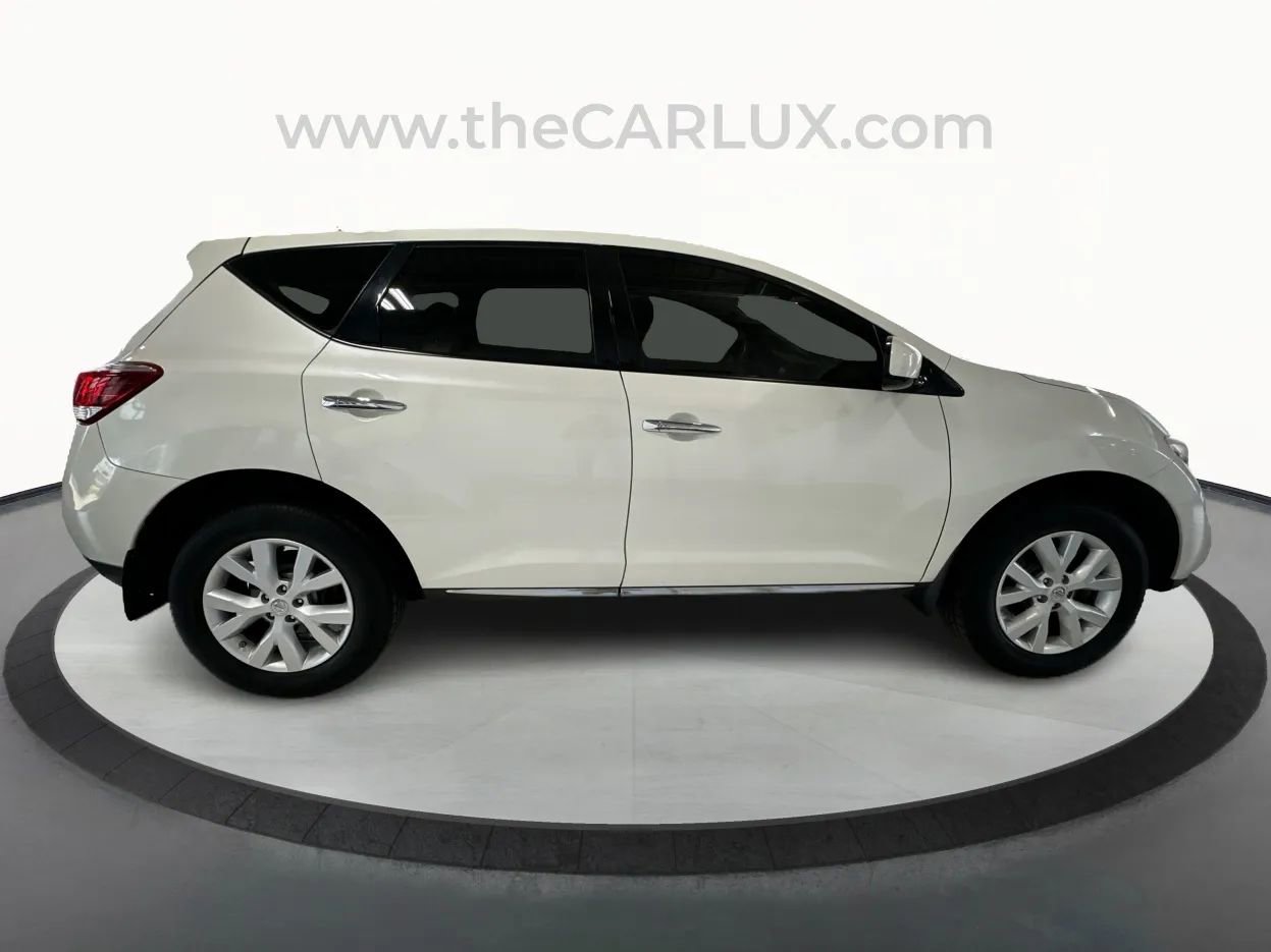 Used 2013 Nissan Murano S image 8