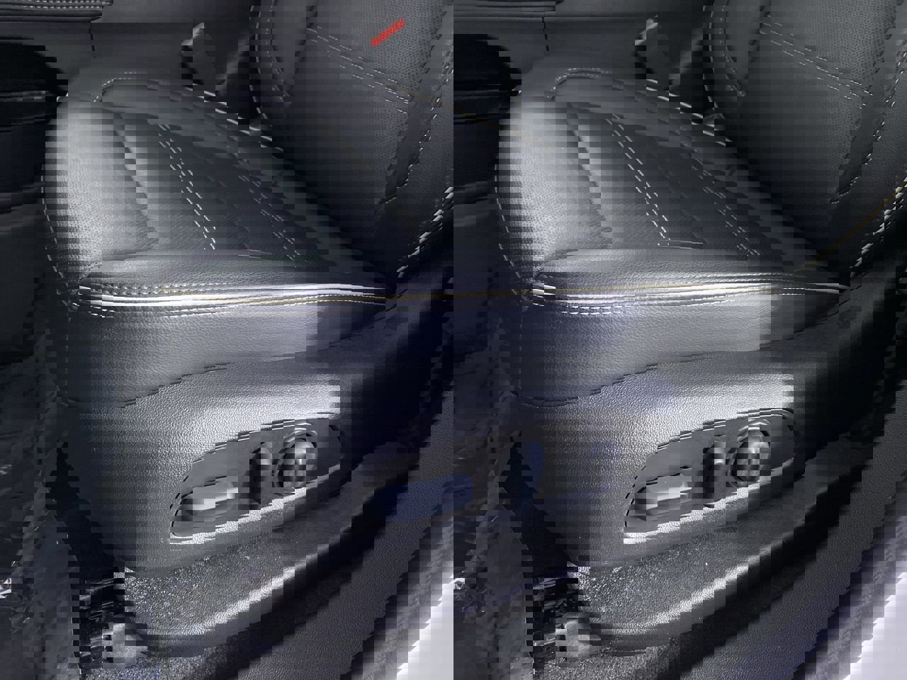 Certified 2023 GMC Acadia Denali w/ Denali Ultimate Package image 10