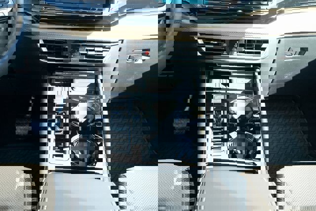 New 2026 Volkswagen Atlas Cross Sport SE image 31