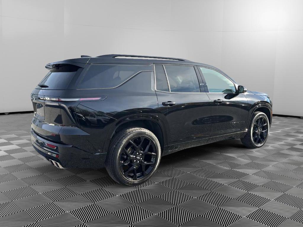 Used 2024 Chevrolet Traverse RS w/ LPO, Floor Liner Package image 4