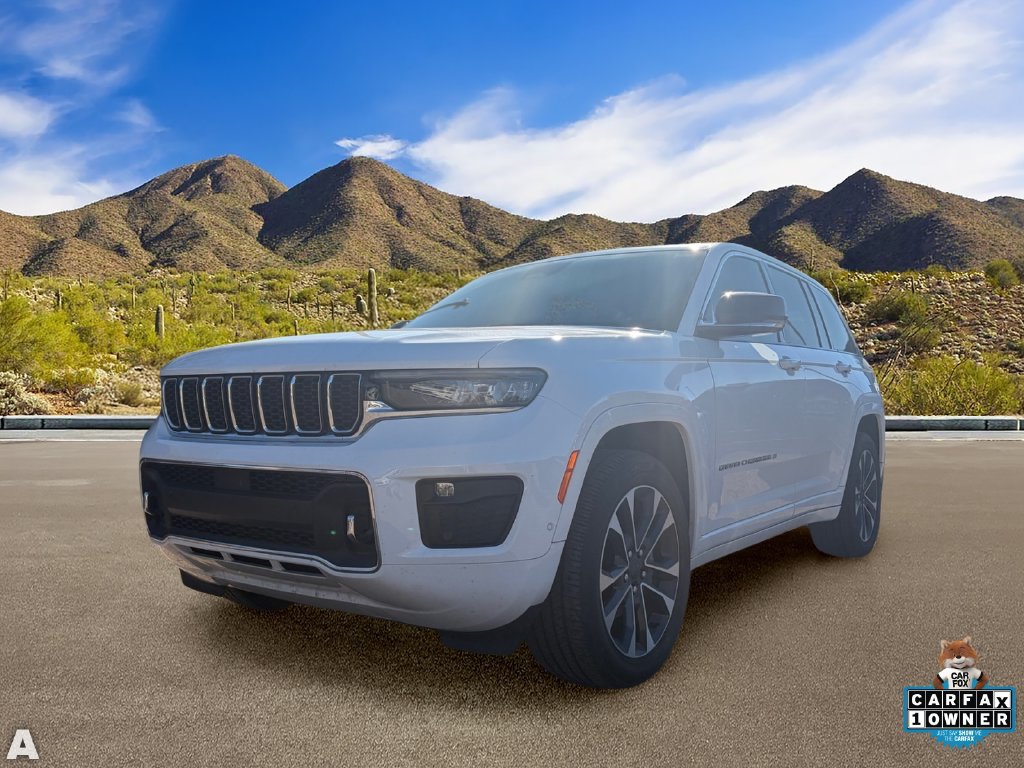 Used 2023 Jeep Grand Cherokee Overland w/ Luxury Tech Group IV AWD/4WD image 2