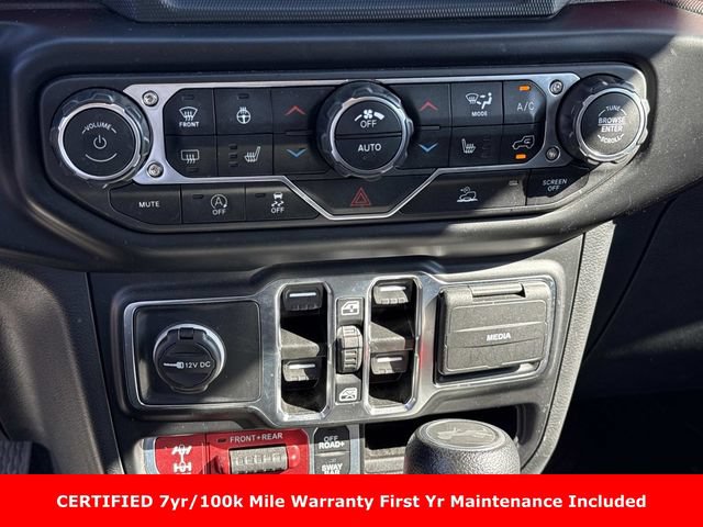 Used 2022 Jeep Wrangler Unlimited Rubicon w/ LED Lighting Group AWD/4WD image 23