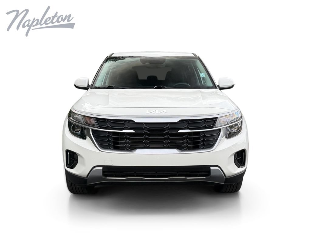 Used 2026 Kia Seltos LX FWD image 9