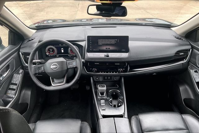 Used 2026 Nissan Rogue SL FWD image 7