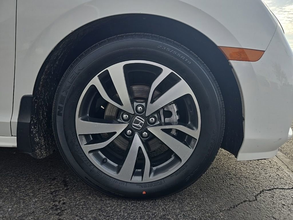 Used 2023 Honda Odyssey Touring image 9