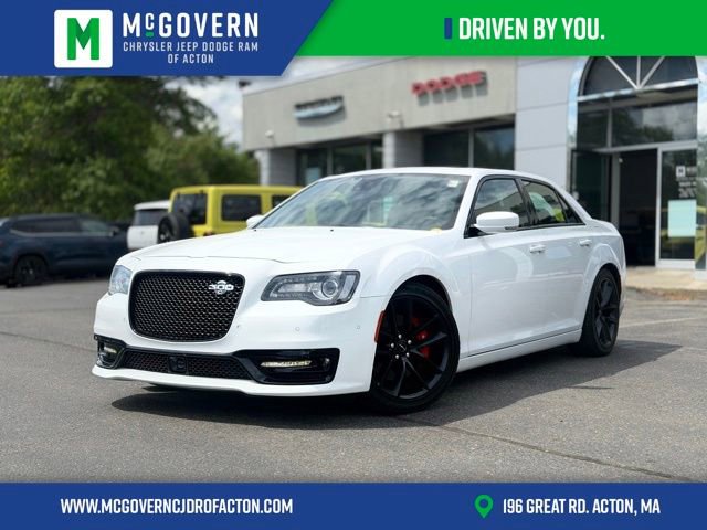Used 2023 Chrysler 300 C