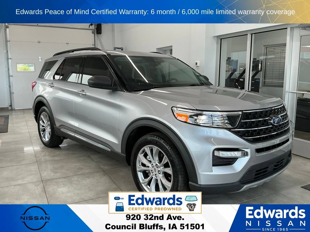 Used 2021 Ford Explorer XLT w/ Equipment Group 202A AWD/4WD image 2