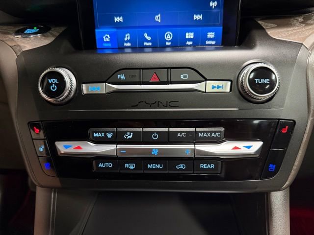 Used 2020 Ford Explorer Platinum w/ Premium Technology Package image 44