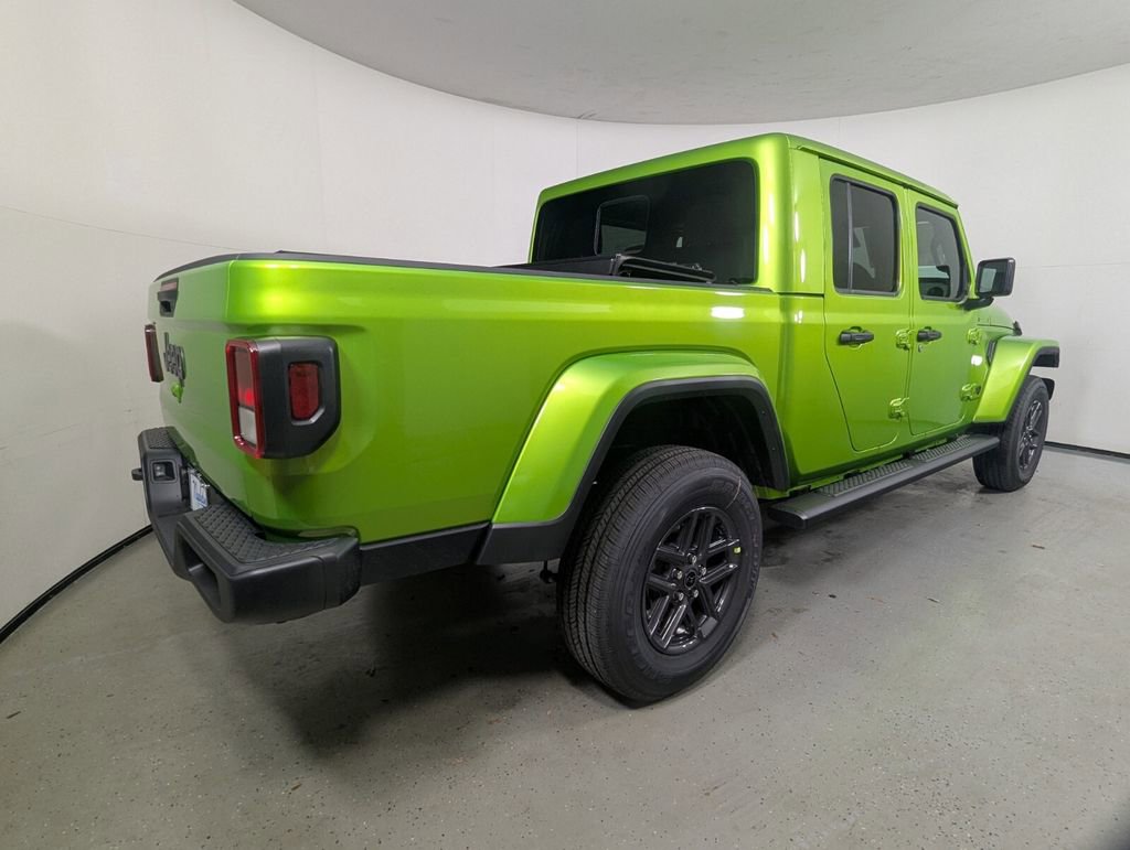 New 2026 Jeep Gladiator Sport image 8