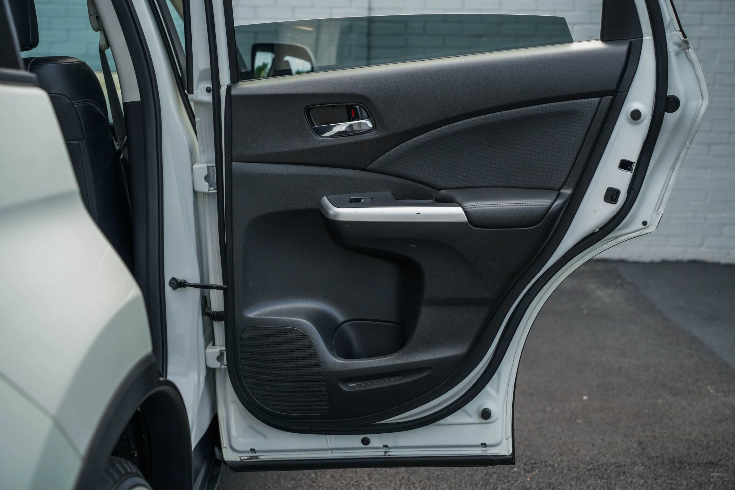 Used 2016 Honda CR-V EX-L image 29