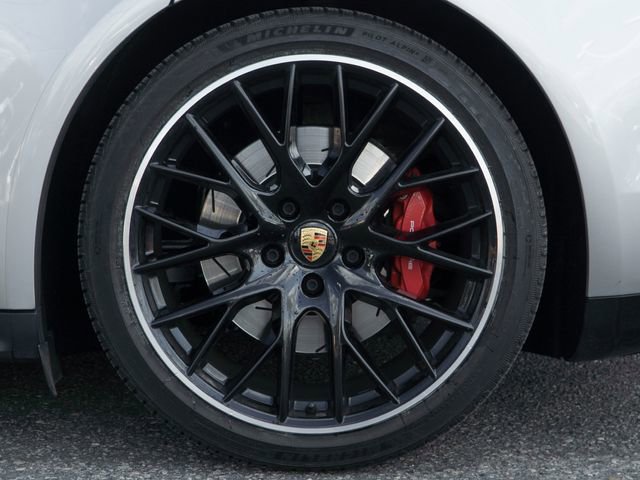 Certified 2022 Porsche Panamera GTS image 13