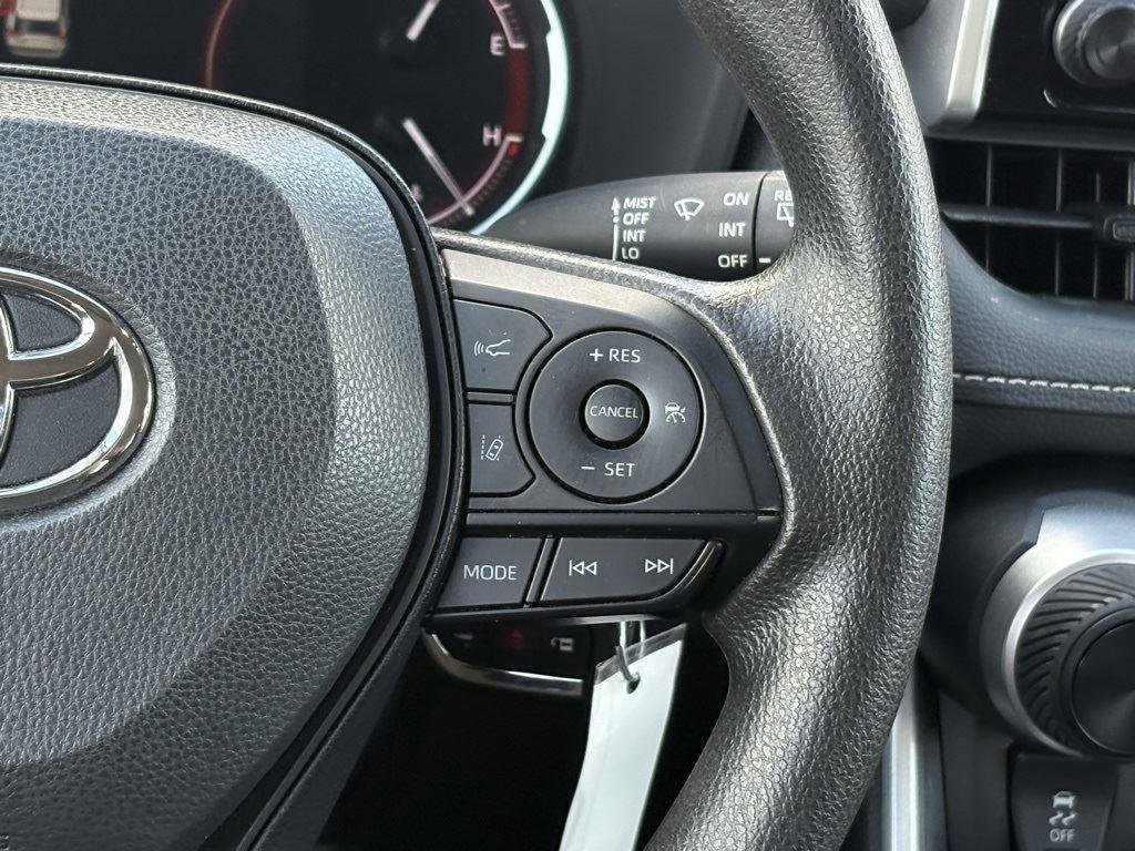 Used 2024 Toyota RAV4 LE image 9