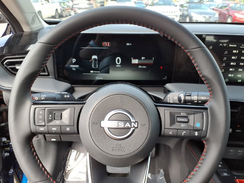 New 2027 Nissan Kicks SR w/ Cold Weather Package FWD image 24