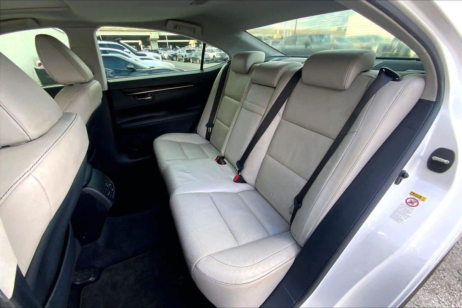 Used 2014 Lexus ES 350 FWD image 29