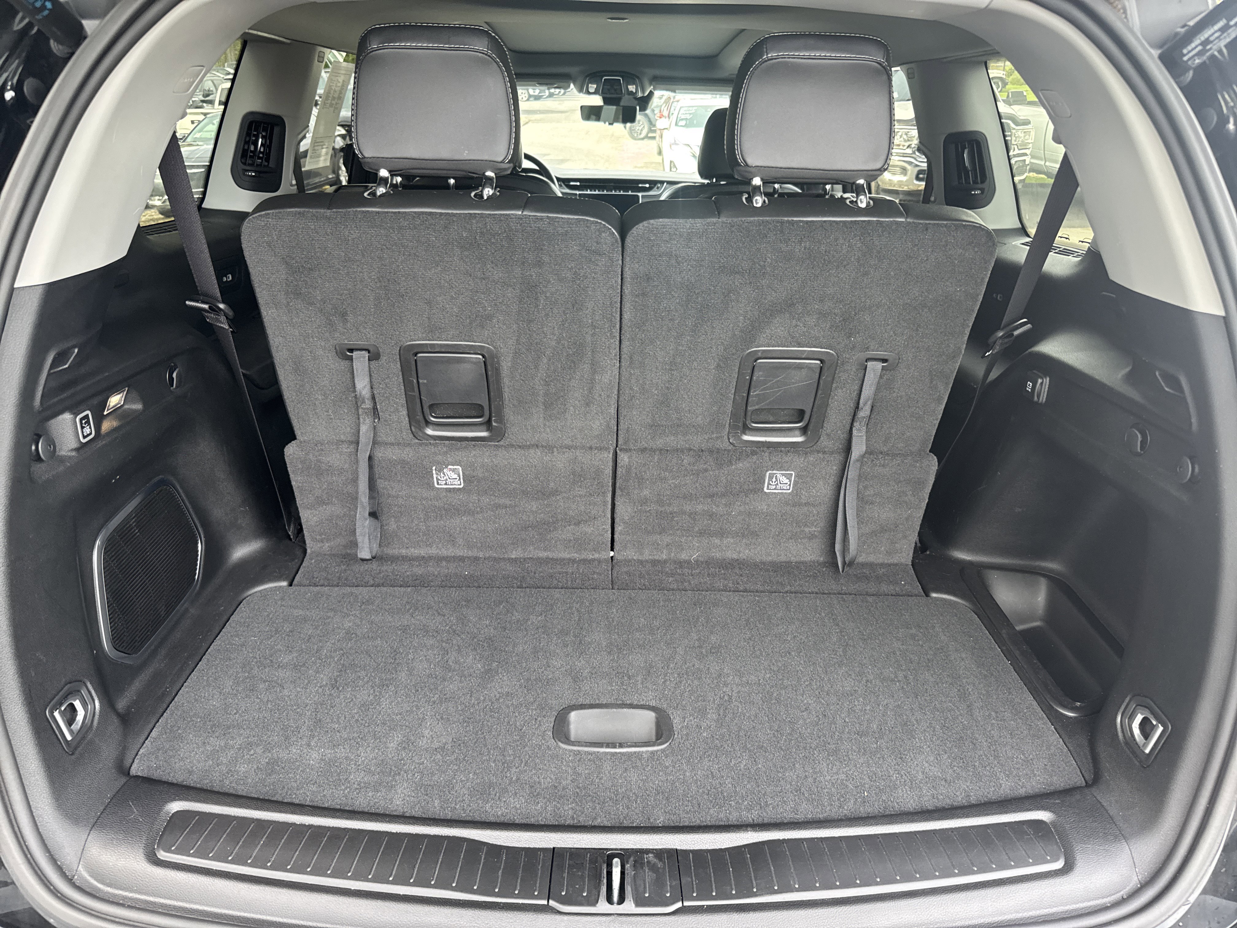 Used 2023 Jeep Grand Cherokee L Limited w/ Luxury Tech Group II image 5