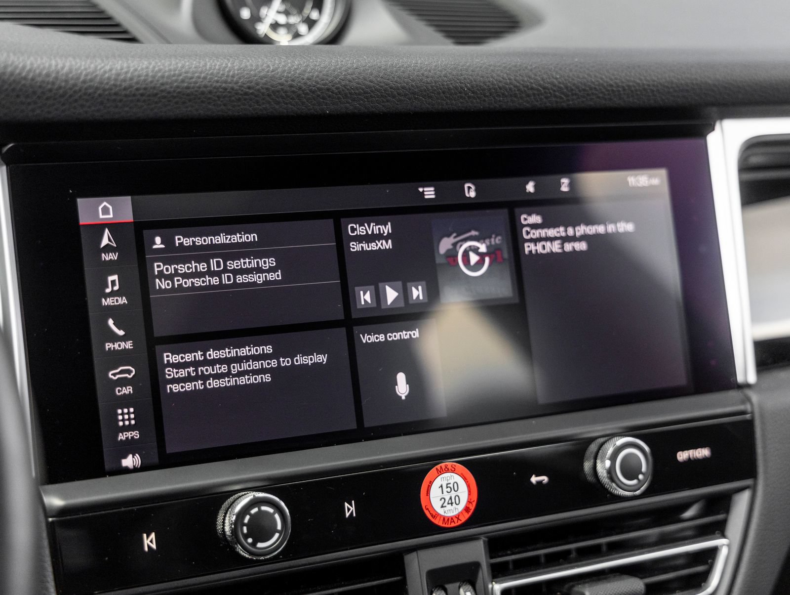 Certified 2024 Porsche Macan S AWD/4WD image 31